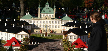 Besuchen Sie das Legoland, das nur 30 Autominuten vom Hotel entfernt ist.
