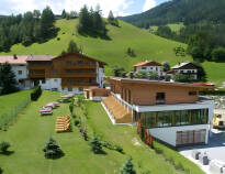 Bo midt i Tirol blant mektige fjell og pittoreske fjellandsbyer.