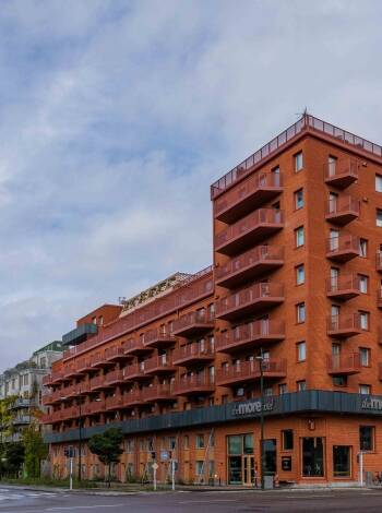 Hotellet bjuder på ett både centralt och fint läge i Västra Hamnen.