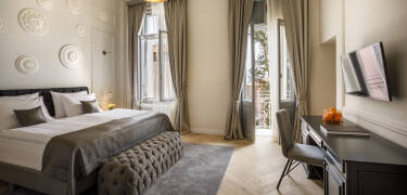 De komfortable, elegante rommene har nylig blitt renovert, med fine historiske detaljer.