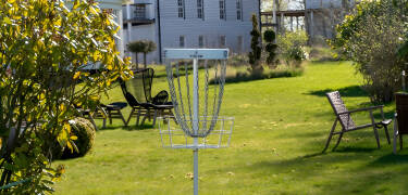 Von Discgolf bis Billard – es gibt viel zu entdecken, ohne das Anwesen zu verlassen.
