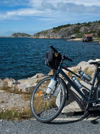 Upptäck naturen till fots eller med cykel – Kattegattleden, Sveriges natursköna kustled, går alldeles i närheten.
