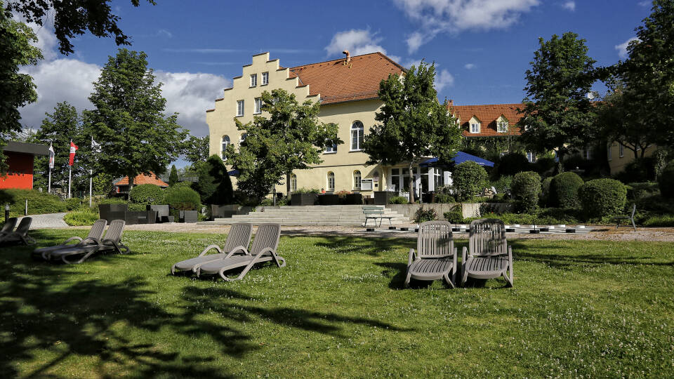 Här bor ni mellan vingårdar och mitt i en grönskande natur med närhet till Weimar.