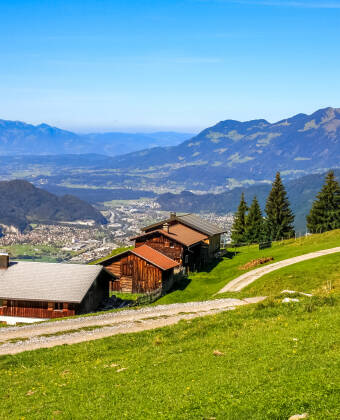 A breathtaking alpine panorama awaits you during your stay.