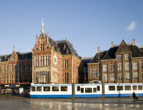 I Amsterdam kommer I nemt rundt med den velorganiserede offentlige transport