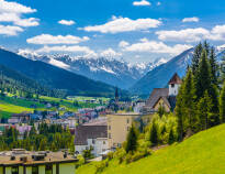 Precise Tale Seehof Hotel ligger sentralt i Davos på den berømte promenaden.