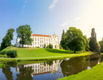 Celle welcomes you to cosy streets with half-timbered houses and the beautiful castle with its surrounding gardens.