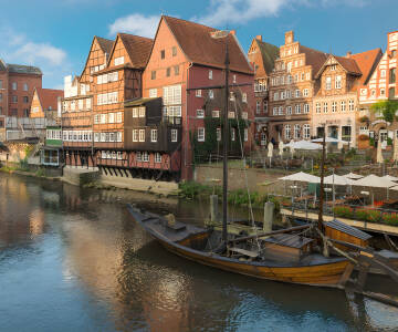 Den gamle hansestad Lüneburg har en charmerende atmosfære fyldt med hyggelige beværtninger.