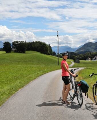Radeln Sie durch die idyllische Landschaft des Innviertels auf dem bekannten Römerradweg.