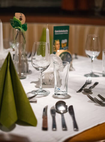 Savor regional Austrian specialties in the restaurant and relax in the cozy wine bar or bright winter garden.