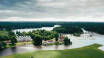 Buchen Sie einen erholsamen Urlaub in einem ruhigen Hotel am Flussufer in der Provinz Gästrikland.