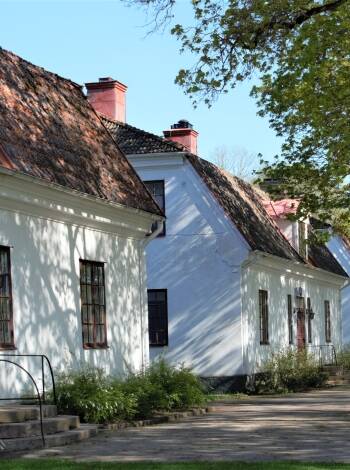 Gysinge fungerar som ett friluftsmuseum och ger en spännande inblick i regionens industrihistoria.
