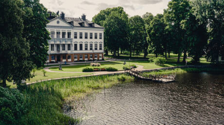 Historisk herregård nær en nationalpark - Gysinge Herrgård