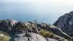 Machen Sie einen Ausflug zur einzigartigen Felsformation mit Meerblick:  Brufjellhålene