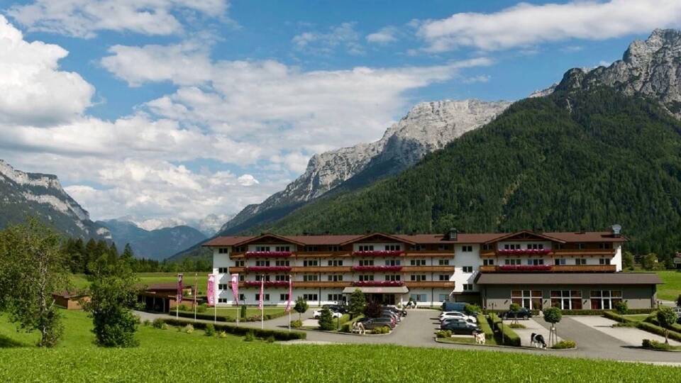 4-Sterne-Hotel mit besonderem Charme in Tiroler Tradition in den Kitzbüheler Alpen