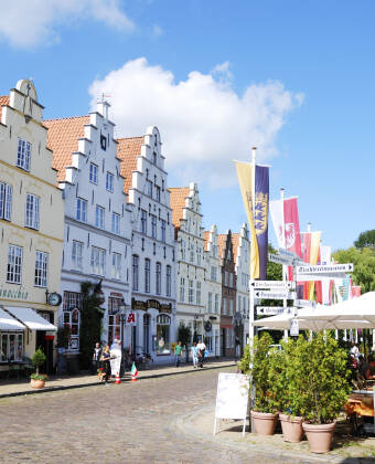 Friedrichstadt er med sine specielle huse og alle kanalerne et besøg værd.