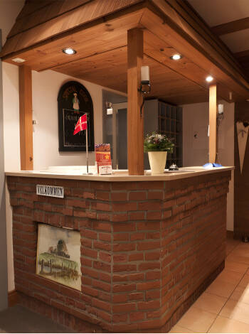 Hotel reception where you can get answers to your questions and Danish is spoken!