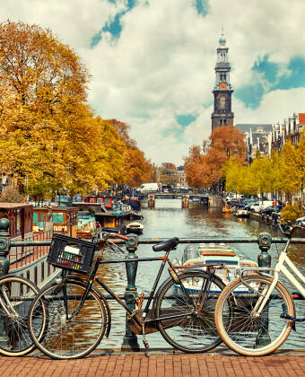 From the hotel to Amsterdam is a 30-minute drive