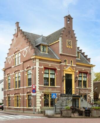 Visit neighbouring villages like Blaricum and Laren near the hotel