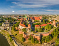 Utforsk det kongelige slottet Wawel, Krakows historiske kronjuvel.