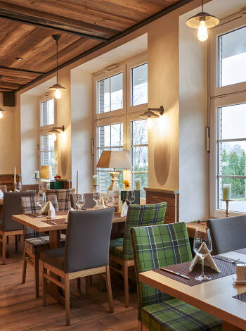 I hotellets restaurang kan du njuta av utmärkt ostfrisiskt kök.