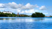 Plön er en hyggelig gammel by. Det store smukke Plöner Schloss ligger lige ovre på den anden side af søen.