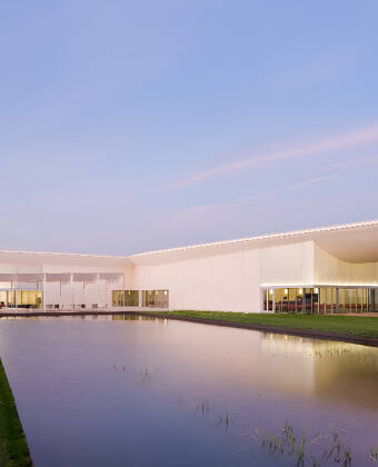 Gehen Sie auf Entdeckungsreise in Midtjylland und erleben Sie zum Beispiel den HEART (Herning Museum für zeitgenössische Kunst) und den Frisenborg Skulpturen-Park.