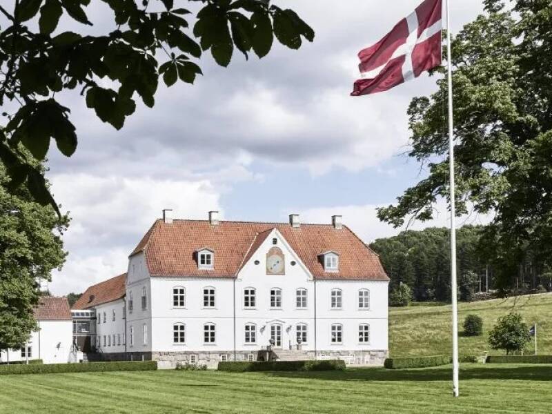 Å ankomme Haraldskær føles som å gå tilbake til en annen tid.