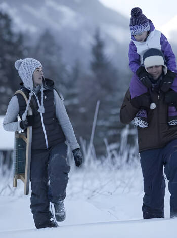 Njut av vinteräventyr med familjen i genuin alpmiljö.