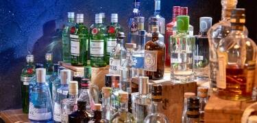 Hotellets bar byr på et eksklusivt utvalg av drikke, inkludert gode whiskyer, gin og rom.