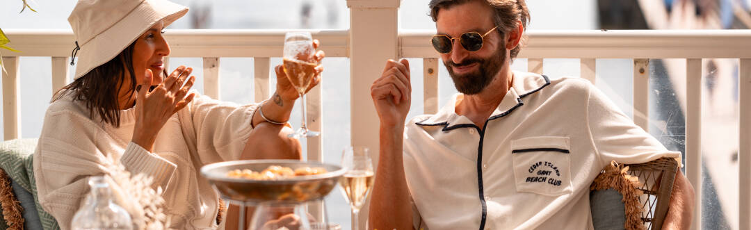 Enten det er en romantisk middag eller et familiemåltid, er feriestedets spisesteder designet for å tilfredsstille enhver smak.