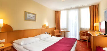 Bo i romslige, lyse rom med en innbydende atmosfære.