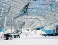 Erleben Sie jeden Tag die Freuden des Winters im SNØ! Die Skiarena befindet sich direkt neben dem Hotel.