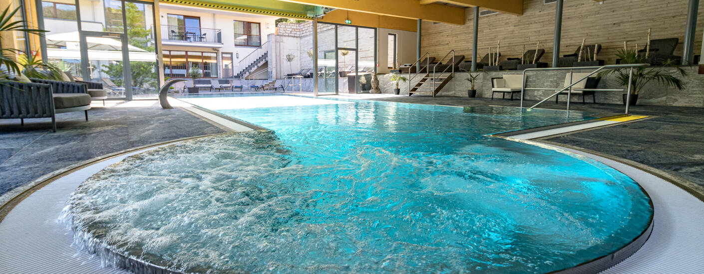 Ren avkoppling: stor spa- och wellnessavdelning med pool, bastu, skönhetsbehandlingar och massage.
