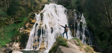 From the hotel it is not far to the impressive natural phenomena. Visit the beautiful Bad Gastein waterfall, right in the centre of town.