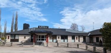 Perfect for canoeing and fishing near the Västerdalälven river.