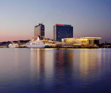 Mövenpick Hotel Amsterdam City Centre