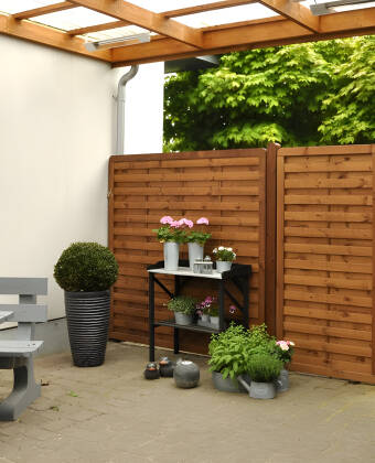 ErlebenRelaxen Sie in der schönen Umgebung im Hotelhof.