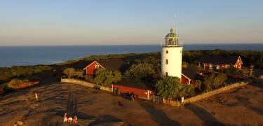 Take a 20-minute boat trip to Hanö from Nogersund village.
