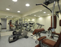 There are many activities available at the hotel. There is a fitness room and hiking trails.