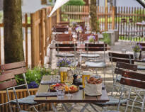 Enjoy a cool drink on the cosy terrace or in the hotel's beer garden.