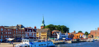 Damp er et ideelt utgangspunkt for utflukter til Kappeln, Kiel, Eckernförde eller vikinglandsbyen Haithabu.