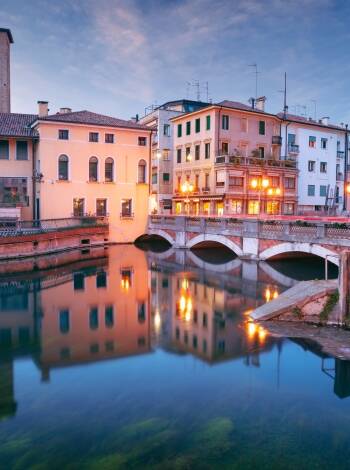 UNAHOTELS Le Terrazze Treviso ligger bara ett stenkast från Trevisos centrum.