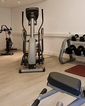 Få ny energi i velværeområdet med badstue, treningsrom og rolige spa-soner.