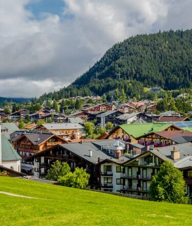 Entdecken Sie das wunderschöne Seefeld in Tirol aus bester, zentraler Lage.