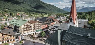 Upptäck underbara Seefeld i Tyrolen från ett fantastiskt centralt läge.