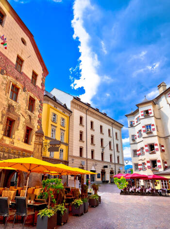 Besök Innsbruck, Alpernas huvudstad. Den ligger bara 30 minuter bort.