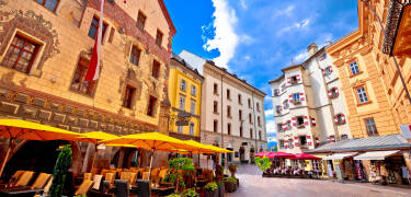 Besuchen Sie Innsbruck, die Hauptstadt der Alpen – nur 30 Minuten entfernt.