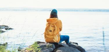 Hier haben Sie die Möglichkeit, zahlreiche Outdoor-Abenteuer zu erleben, darunter Wandern, Segeln, Angeln und Radfahren entlang malerischer Küstenwege.