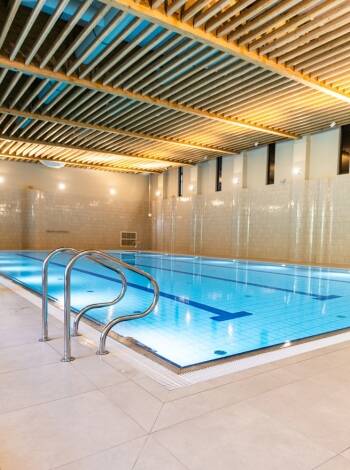 Få ny energi med avkopplande behandlingar i spa- och wellnesscenter